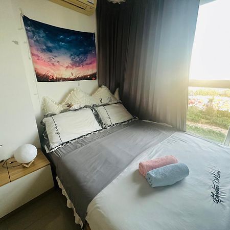 Seaview Beach Room Lumpini-Pool And Gym Face To Ocean Jomtien Beach Exterior photo