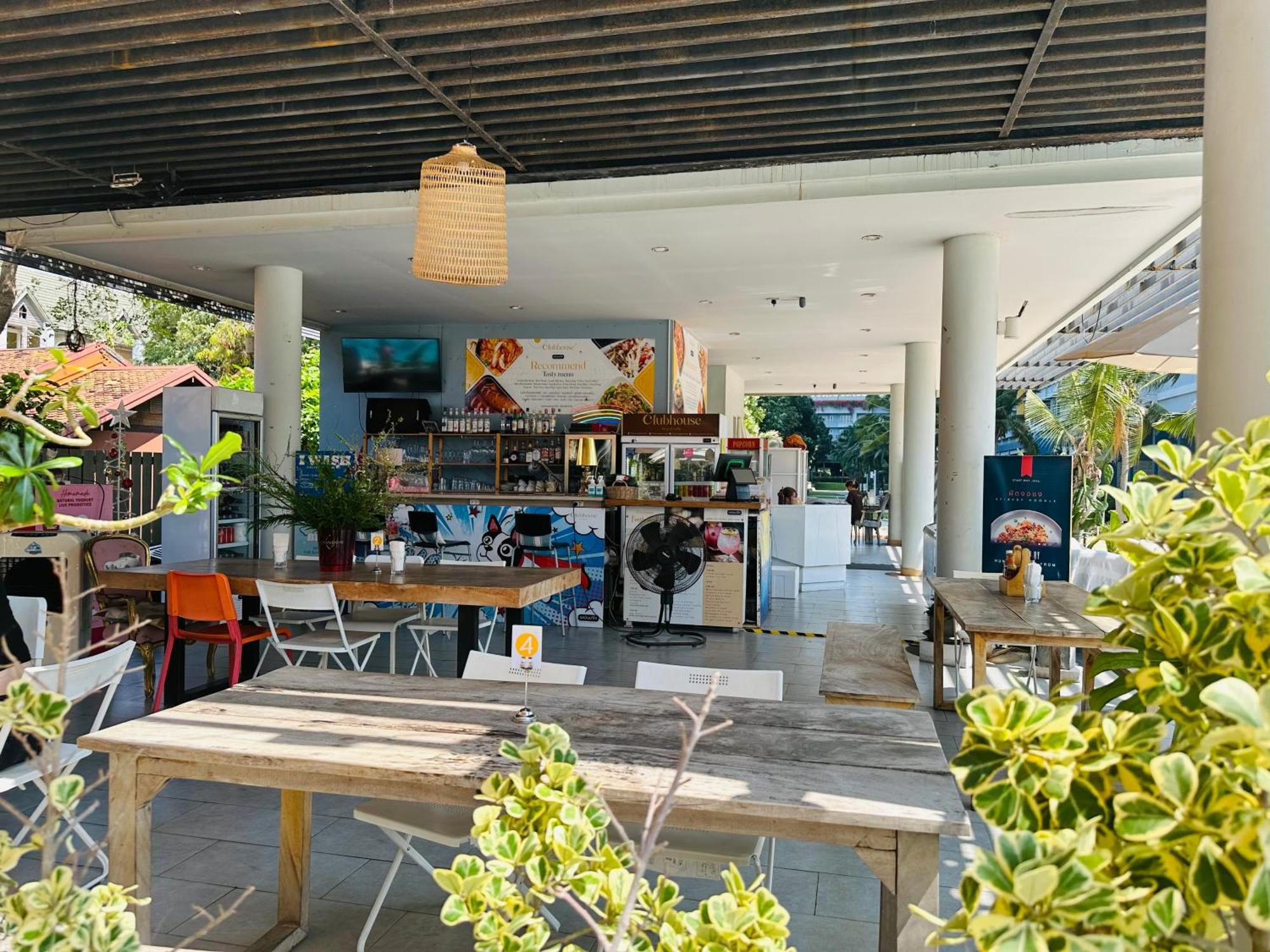 Seaview Beach Room Lumpini-Pool And Gym Face To Ocean Jomtien Beach Exterior photo