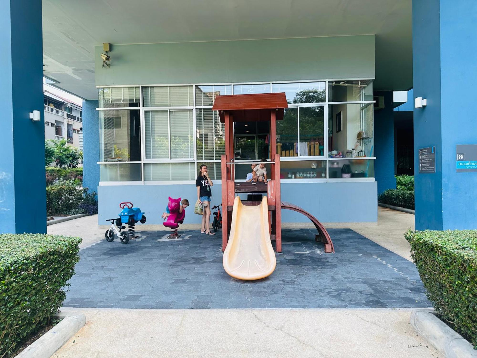 Seaview Beach Room Lumpini-Pool And Gym Face To Ocean Jomtien Beach Exterior photo
